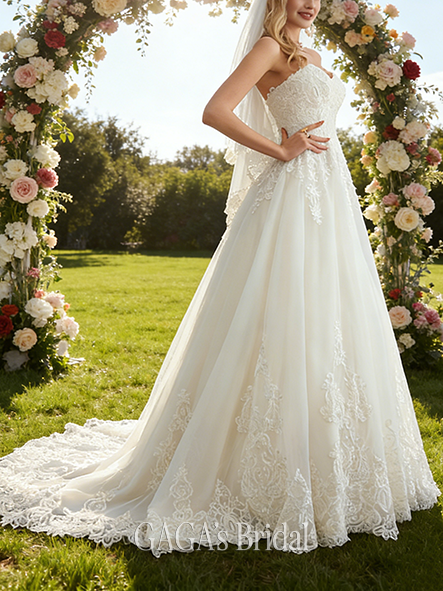 A-Line Elegant Sweetheart Court Train Tulle Lace Bridal Wedding Dress
