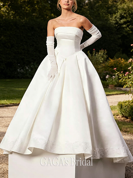 Elegant Satin Basque Waist Ball Gown with Lace Hem