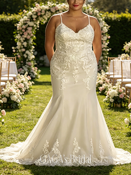 Elegant Appliqued Lace-Up Spaghetti Strap Wedding Dress